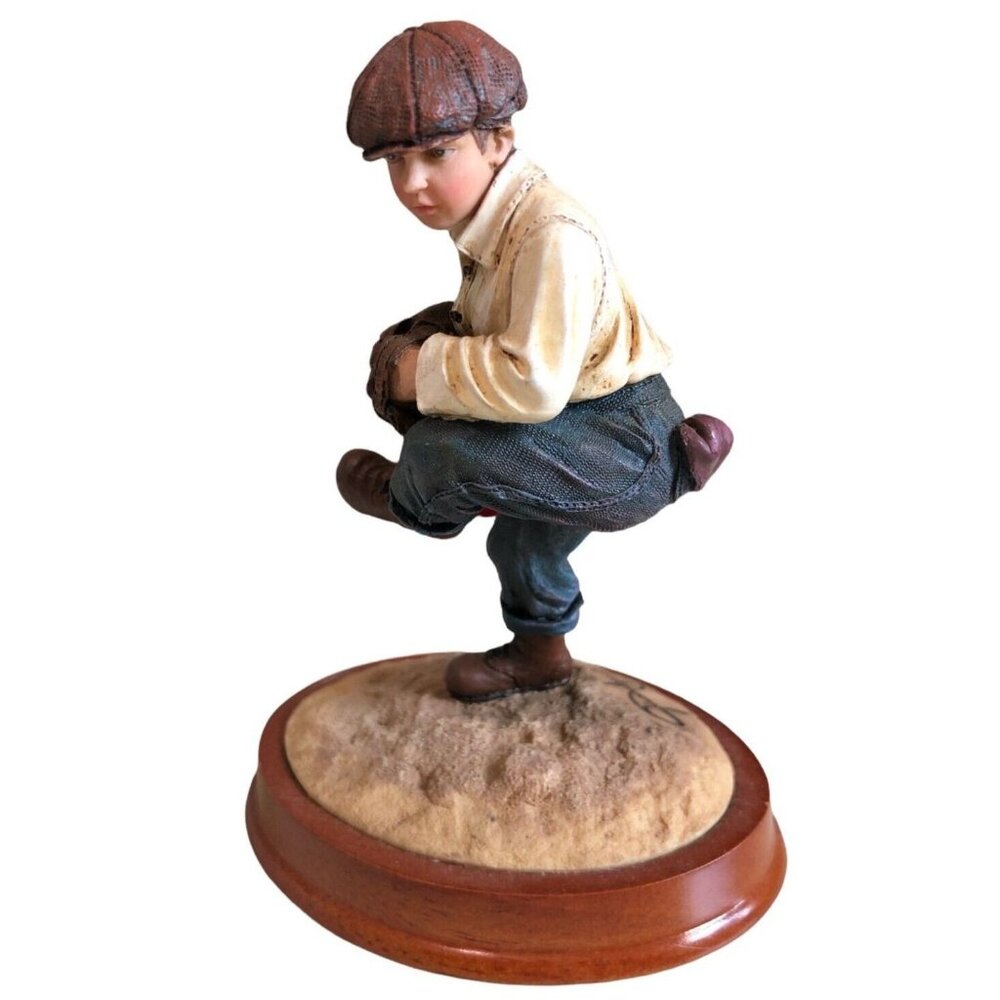 The Wind Up Vanmark Timeless Treasures Baseball Pitcher Figurine Jim Daly 88754